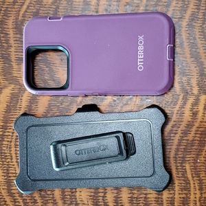 COPY - iPhone 13 Pro Otterbox Defender
